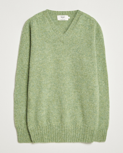 Harley Of Scotland Brushed Supersoft Lambswool V-Neck Light Green – Green