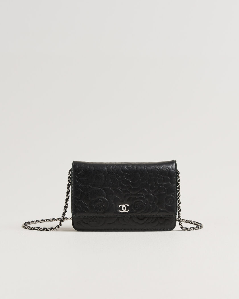 Chanel Pre-Owned Wallet On Chain Camelia Lambskin Black – Black