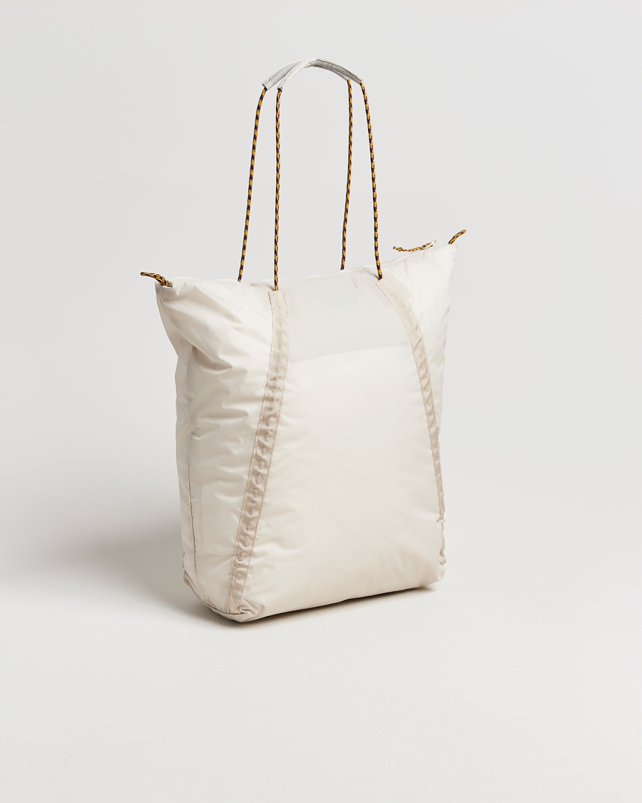 Men | Bags | Klättermusen | Gebo 23L Lightweight Totebag Putty Grey