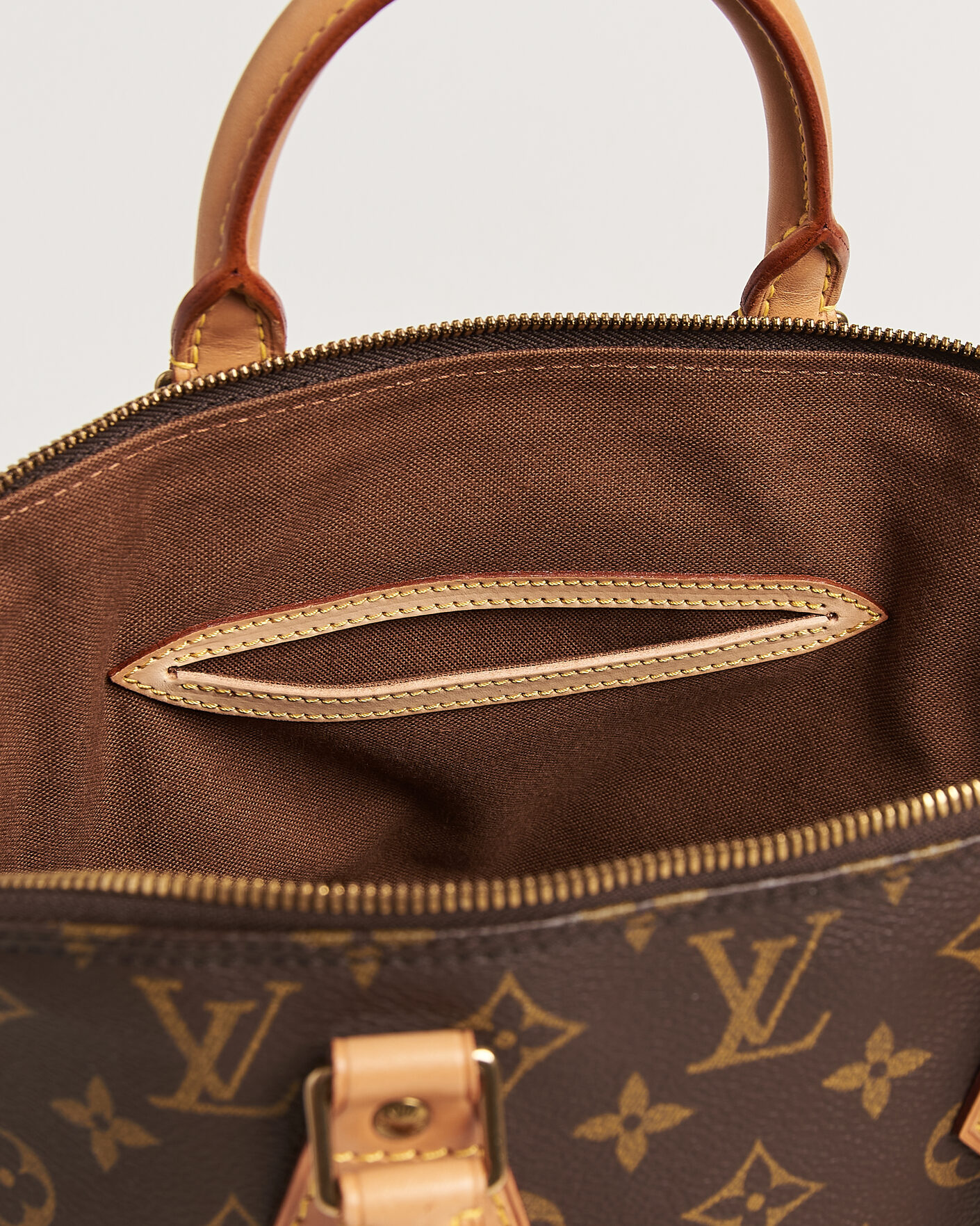 Men | Pre-Owned & Vintage Bags | Louis Vuitton Pre-Owned | Alma Bag PM Monogram