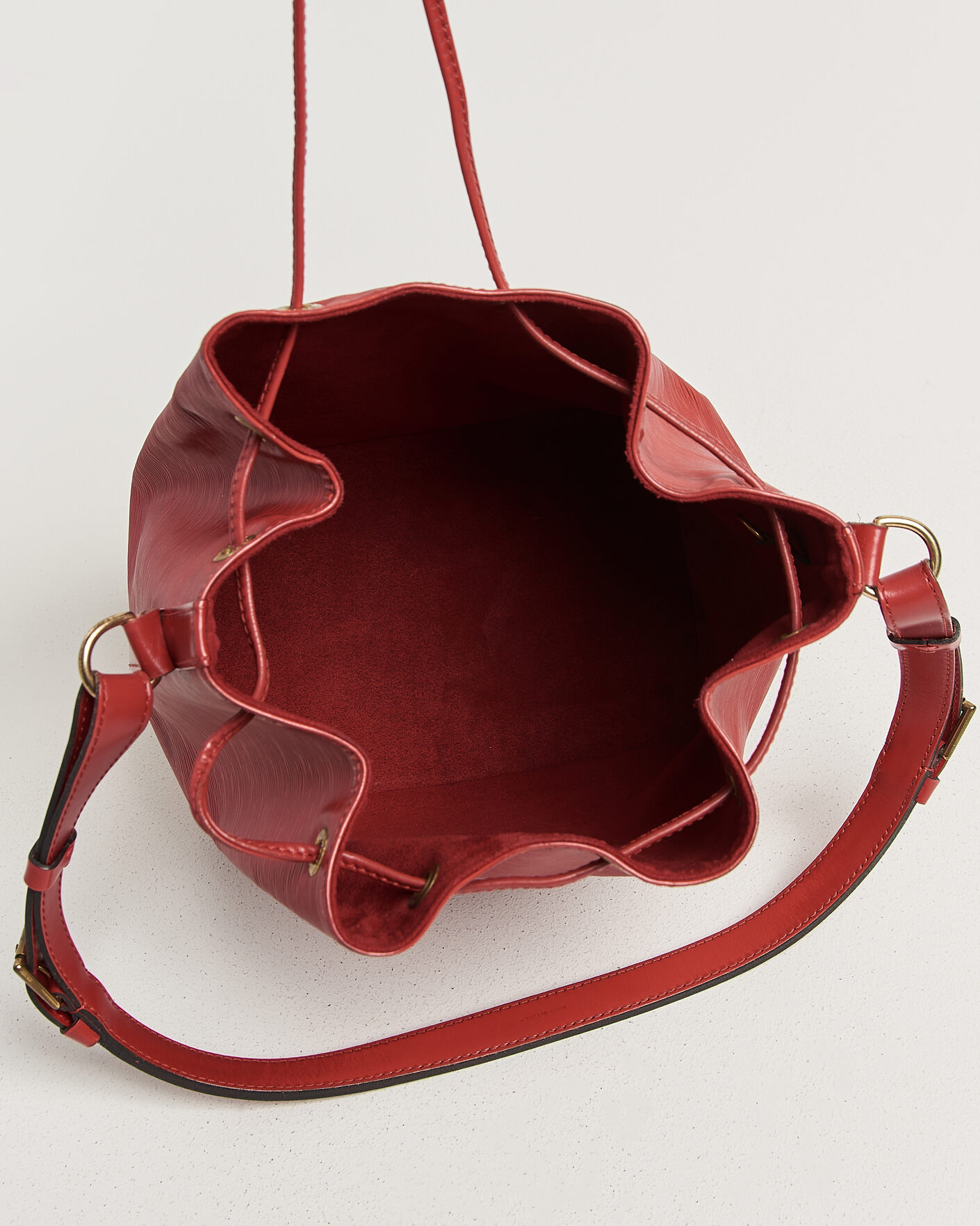 Men | Pre-Owned & Vintage Bags | Louis Vuitton Pre-Owned | Petit Noé Epi Leather Red