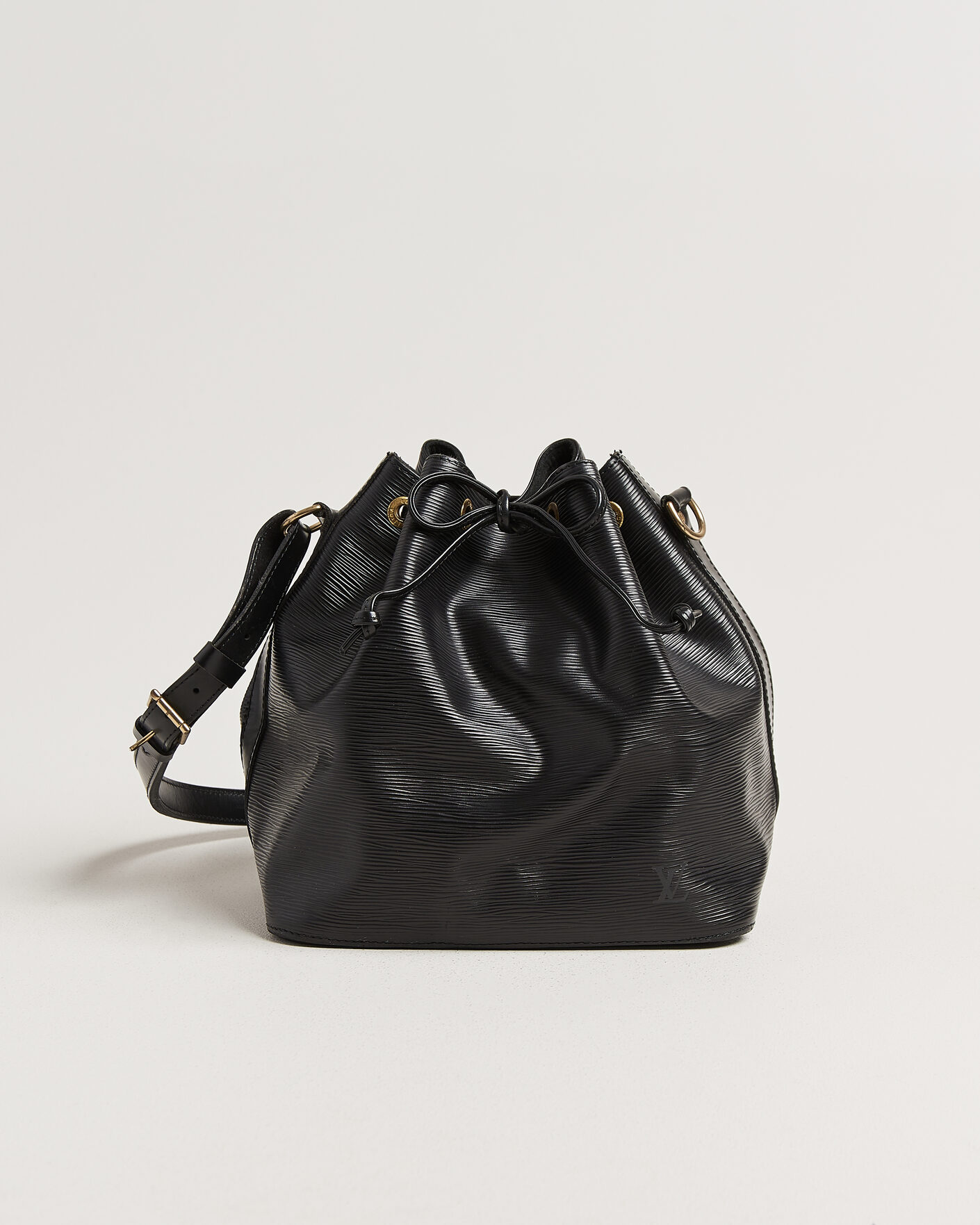 Men | Pre-Owned & Vintage Bags | Louis Vuitton Pre-Owned | Petit Noé Epi Leather Black