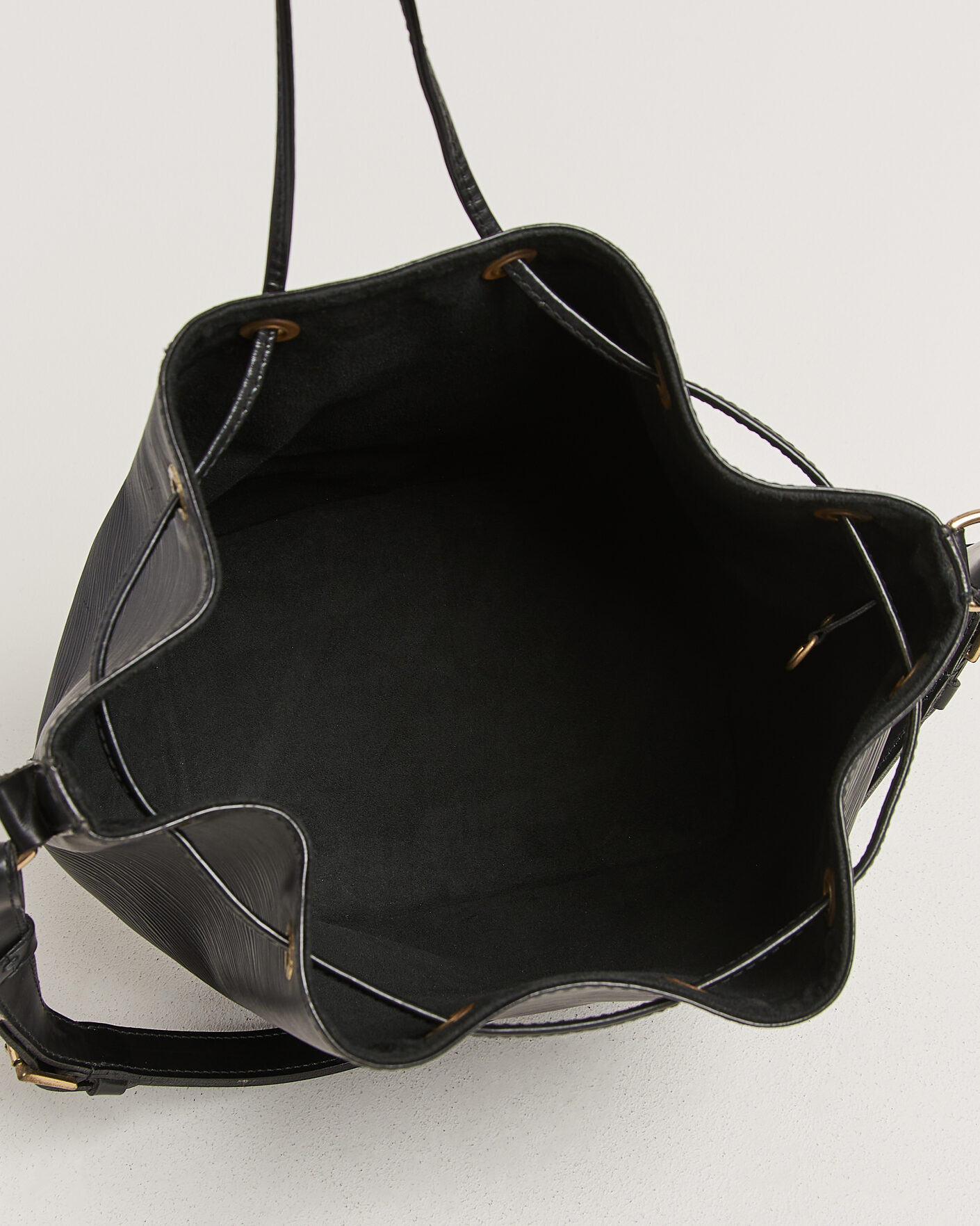 Men | Pre-Owned & Vintage Bags | Louis Vuitton Pre-Owned | Petit Noé Epi Leather Black
