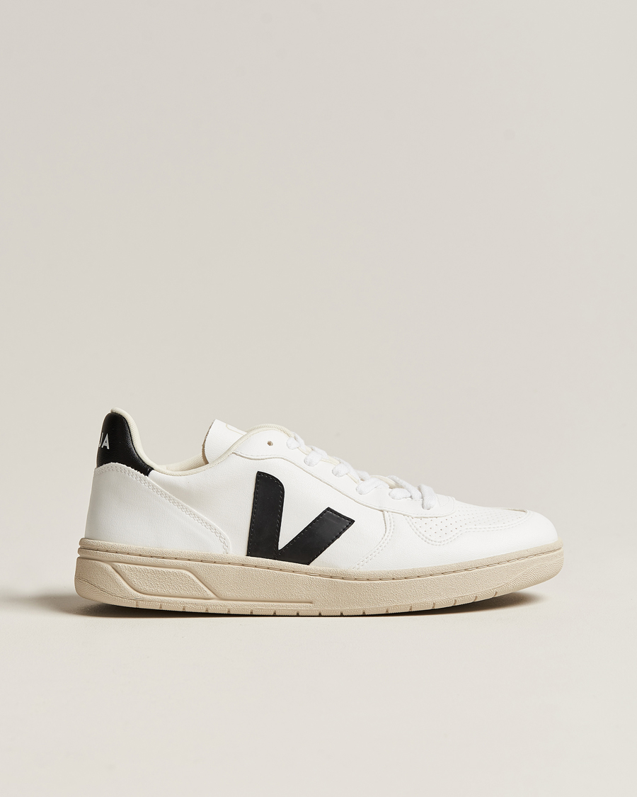 Men | Veja V-10 Vegan Leather Sneaker White/Black | Veja | V-10 Vegan Leather Sneaker White/Black