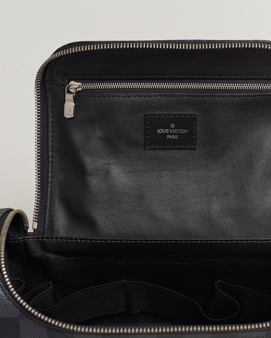 Men | Louis Vuitton Pre-Owned Toiletry Bag Damier Graphite | Louis Vuitton Pre-Owned | Toiletry Bag Damier Graphite