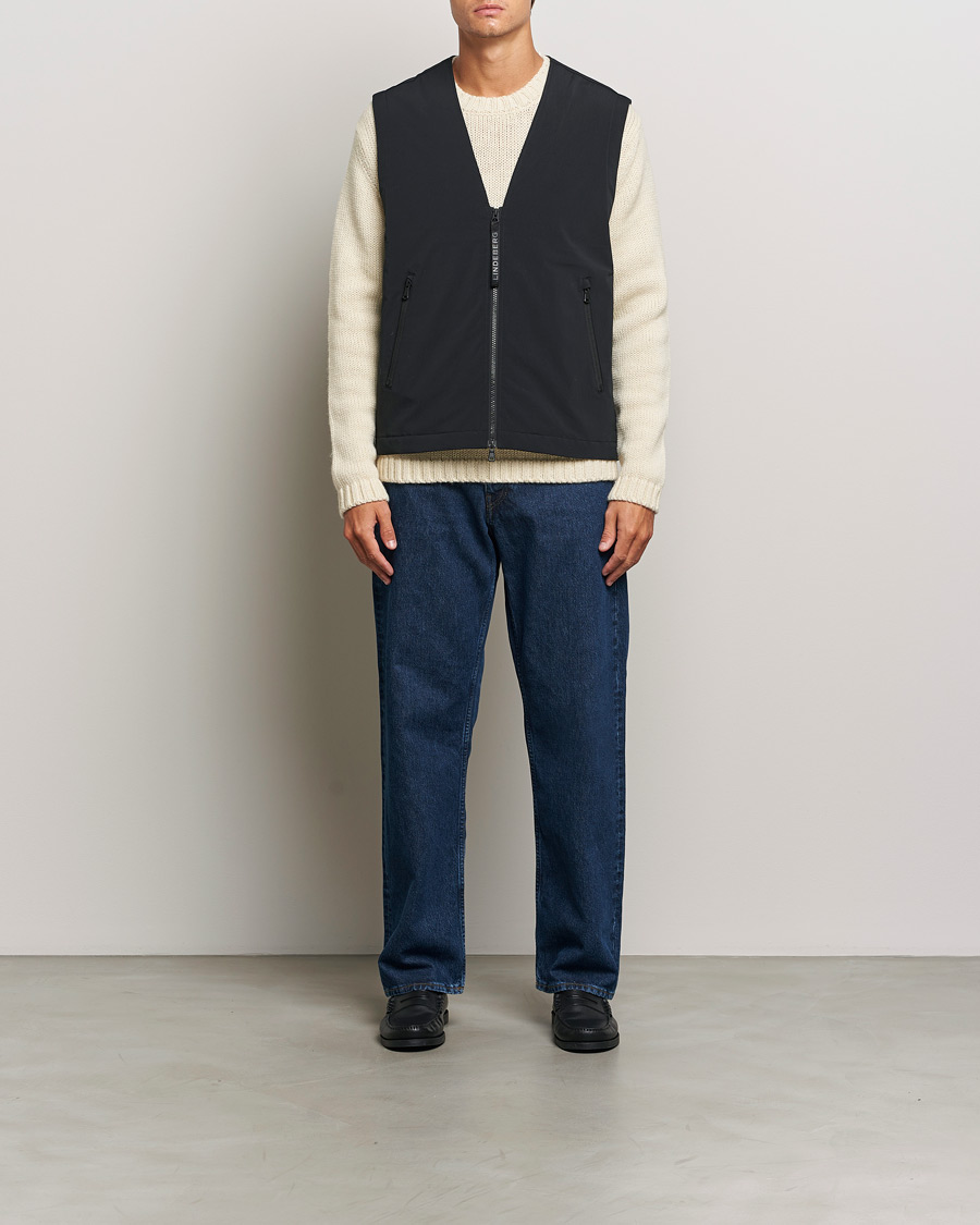 Men | Coats & Jackets | J.Lindeberg | Cain Primaloft Padded Vest Black