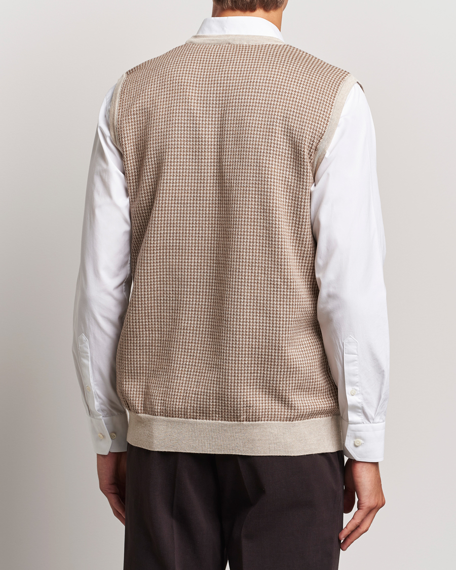 Men | Sweaters & Knitwear | Stenströms | Pepita Merino Wool Vest Brown